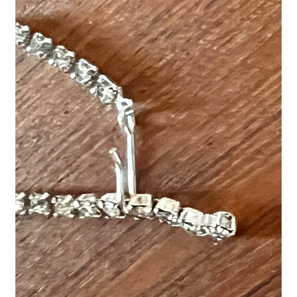 Vintage Rhinestone Bib Necklace With Statement Pendant 7" Drop Elegant Design - Picture 10 of 10